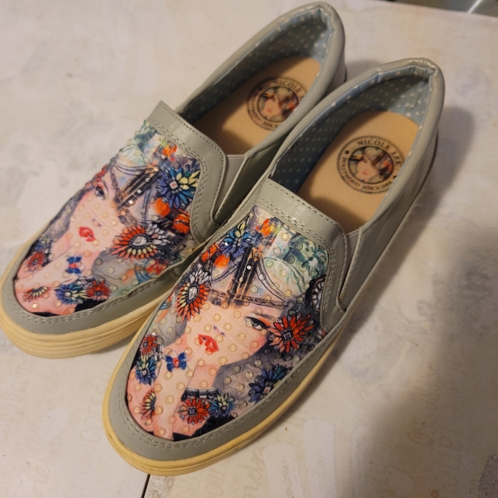 Glamor Nicole Lee Sneaker - Picture 4 of 7